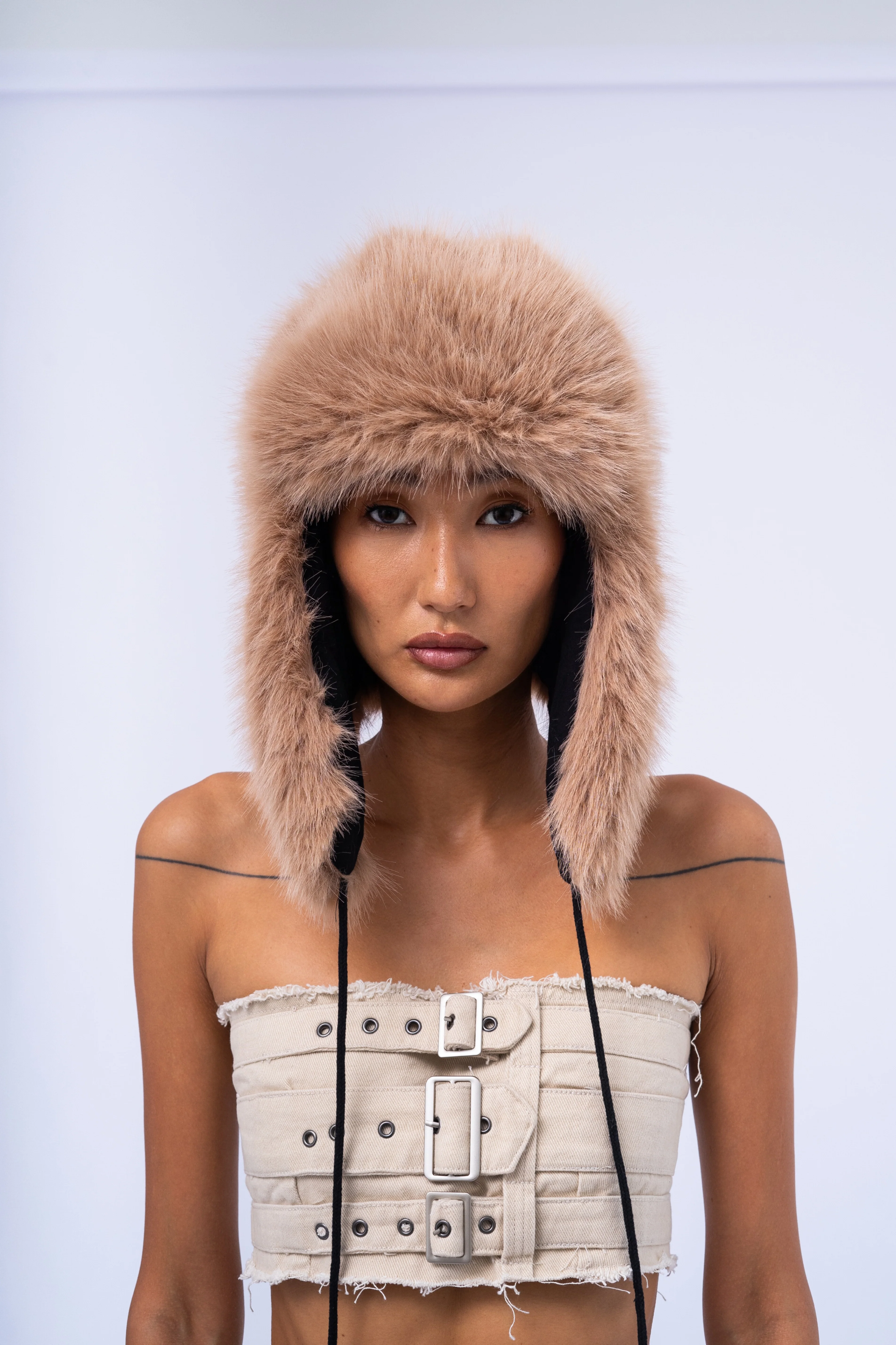 FLUFFY HAT. - Image 5